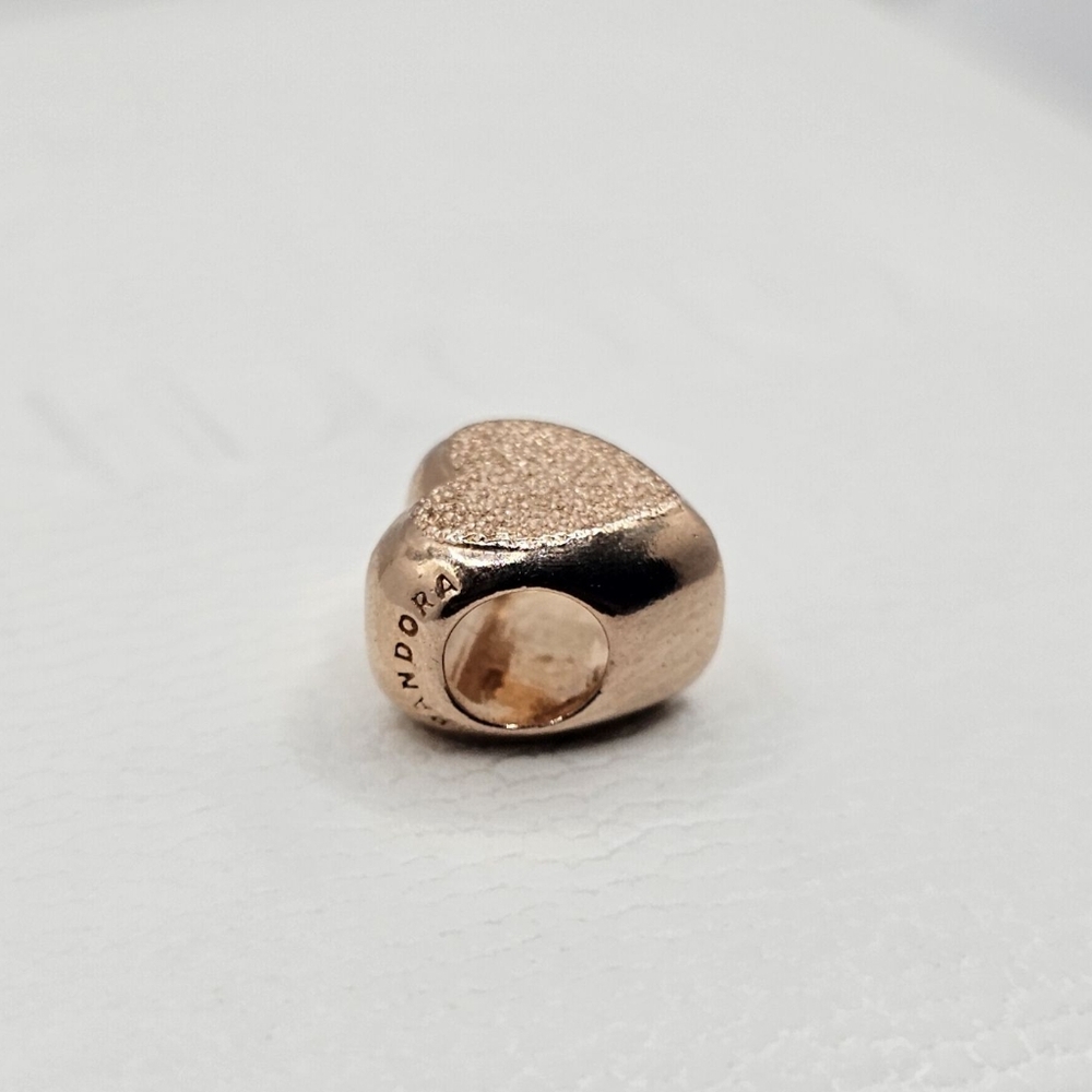 ♥️Authentic Pandora ⭐️RETIRED⭐️ ROSE HEART CHARM 🎁 - Picture 2 of 5